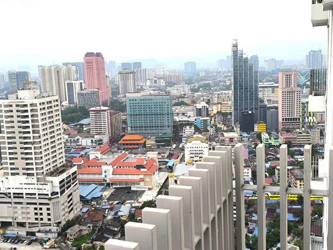 The Luxe Suites Klcc By Cozy Stay Kuala Lumpur Exterior photo