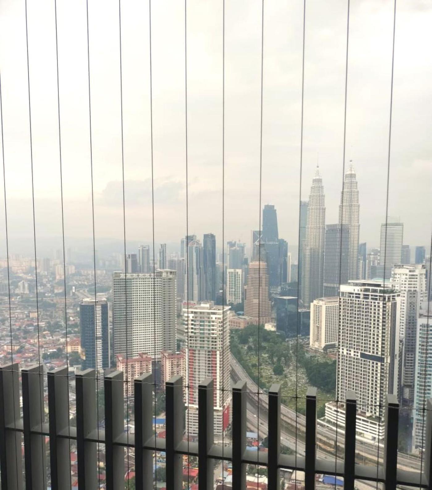 The Luxe Suites Klcc By Cozy Stay Kuala Lumpur Exterior photo